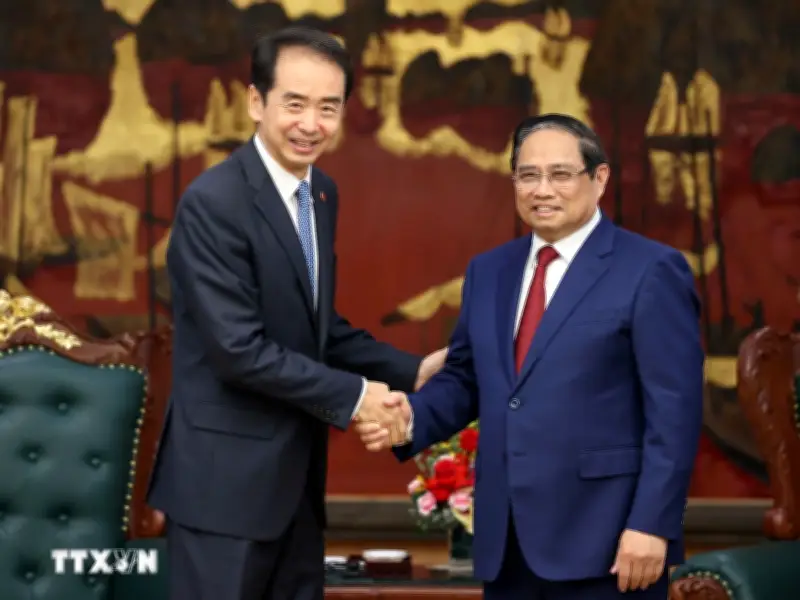 Thủ tướng Phạm Minh Chính tiếp Đại sứ Trung Quốc tại Việt Nam