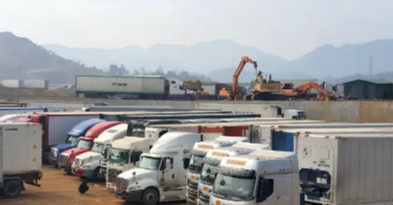 Thủ tướng ra tối hậu thư cắt giảm thủ tục, khơi thông nguồn lực