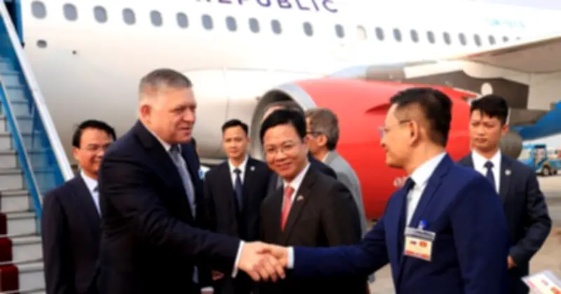 Thủ tướng Slovakia Robert Fico thăm Việt Nam, thúc đẩy quan hệ song phương mới