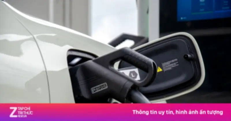 Thủ Tướng Yêu Cầu Tích Hợp Trạm Sạc Xe Điện Vào Quy Hoạch Đô Thị