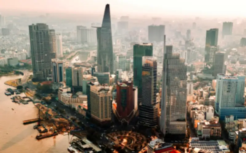 Thị trường bất động sản TP.HCM phân hóa mạnh khi nguồn cung dồn dập trở lại