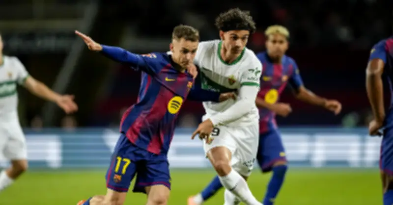 Thị trường chuyển nhượng sôi động: Trafford muốn rời Man City, Inter từ chối Barca