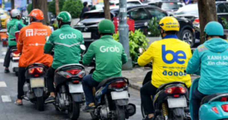 Thị Trường Giao Đồ Ăn Việt Nam: Cạnh Tranh Gay Gắt, Doanh Nghiệp Vẫn Thận Trọng