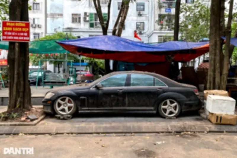 Thợ xe tiết lộ khả năng phục hồi chiếc Mercedes AMG S63 bỏ hoang gần 10 năm