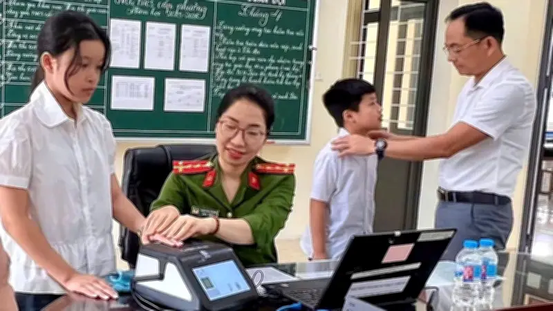Thanh Hóa tăng tốc cấp căn cước, định danh điện tử cho học sinh