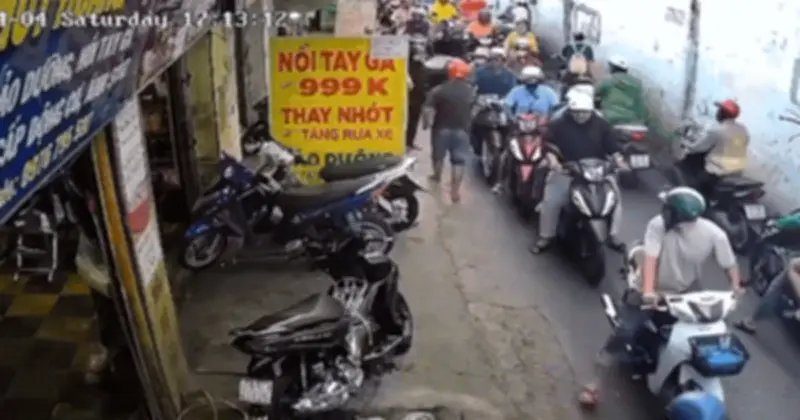 Thanh niên Dĩ An hành hung người can ngăn sau va chạm giao thông gây phẫn nộ