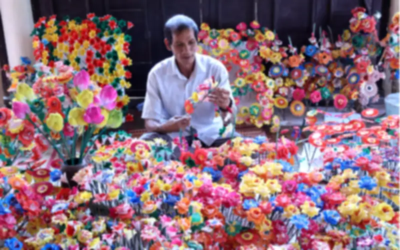 Thanh Tiên và hành trình gìn giữ nghề hoa giấy truyền thống giữa nhịp sống hiện đại