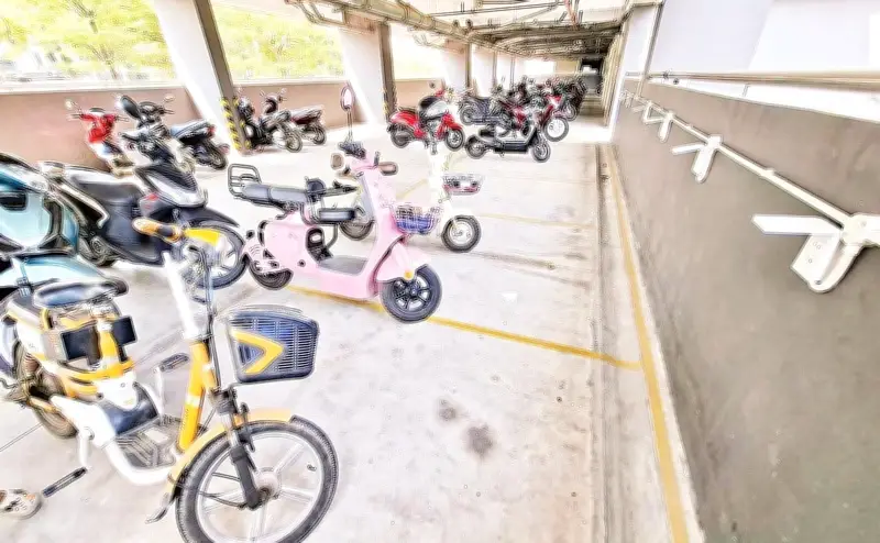 Thách Thức Hạ Tầng Sạc Xe Điện Tại Chung Cư TP.HCM: Giá Cao, An Toàn Lo Ngại