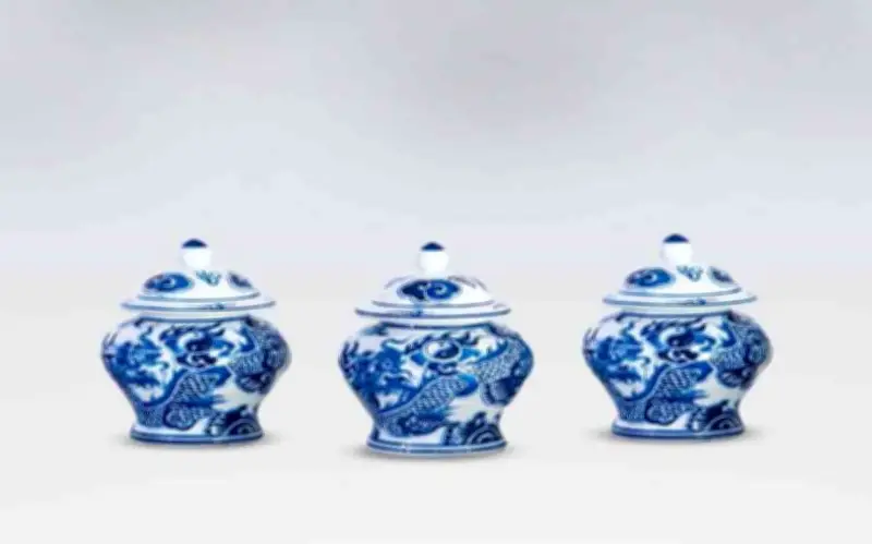 Thời điểm thay hũ gạo muối trên bàn thờ Thần Tài để thu hút tài lộc cho gia đình