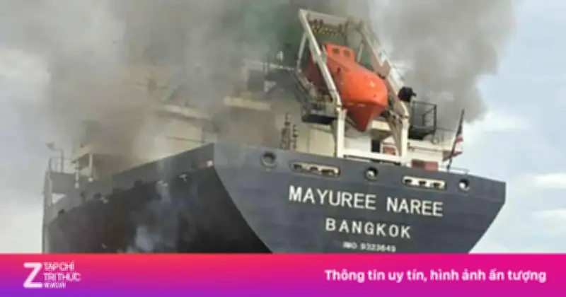 Thái Lan tìm thấy thi thể trên tàu bị tấn công ở eo biển Hormuz, leo thang căng thẳng