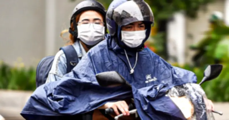 Thời tiết 27/4: Miền Bắc mưa lớn cục bộ, miền Nam nắng nóng trên 36 độ C