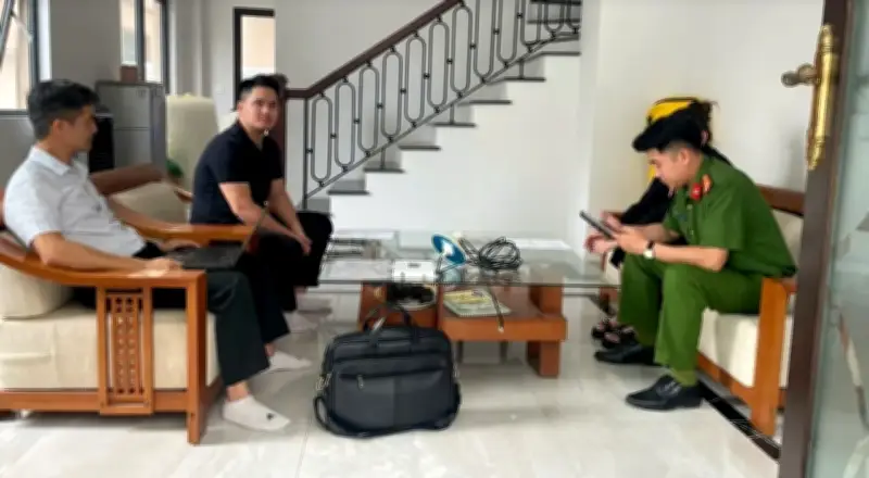 Thiết bị kích sóng mua trên Shopee gây nhiễu mạng di động tại Hưng Yên