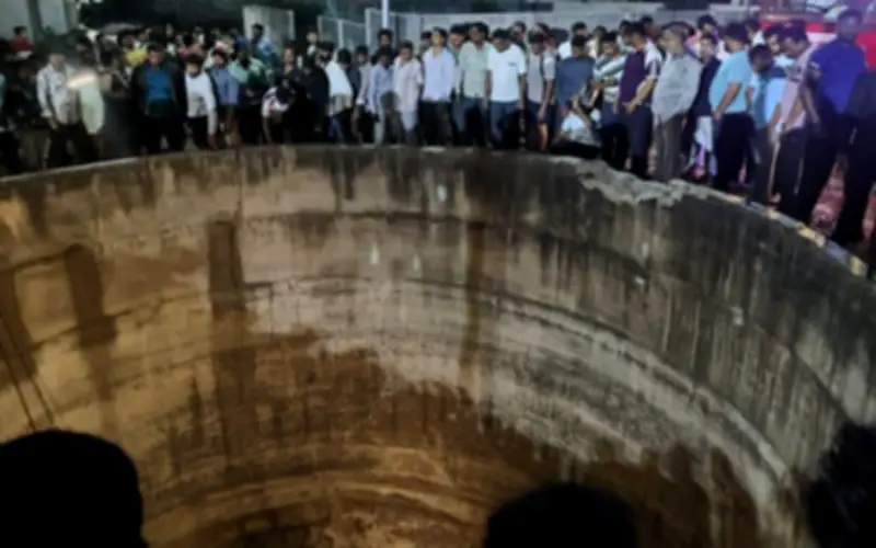 Thảm kịch đêm khuya: Xe lao xuống giếng ở Ấn Độ, 9 người trong gia đình thiệt mạng