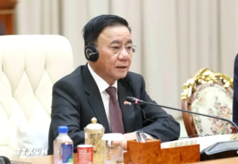 Thường trực Ban Bí thư chứng kiến lễ trao các văn kiện hợp tác Việt Nam - Campuchia