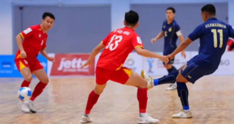 Thất bại 2-4 trước Thái Lan, ĐT Futsal Việt Nam mất ngôi đầu bảng A