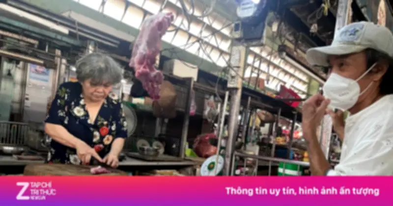 Thịt heo 'đứng giá' vẫn ế, tiểu thương và doanh nghiệp lao đao