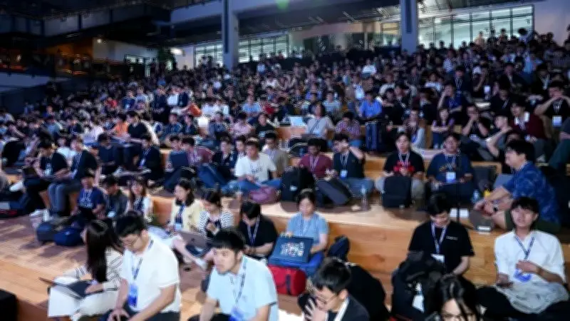 Thu nhập hộ gia đình quý I/2026: 31,8% tăng, 4,2% giảm và các vấn đề an sinh xã hội