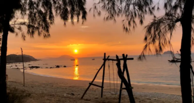 Thung Lũng Yên Thịnh, Bản Luộc, Đảo Cái Chiên: Ba Điểm Đến Xanh Mát Gần Hà Nội