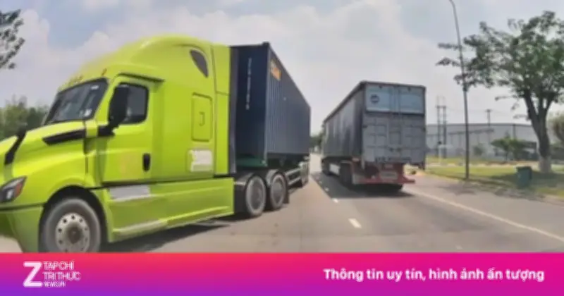 Tài xế container lấn làn, chạy ngược chiều ở TP.HCM bị xử phạt nghiêm