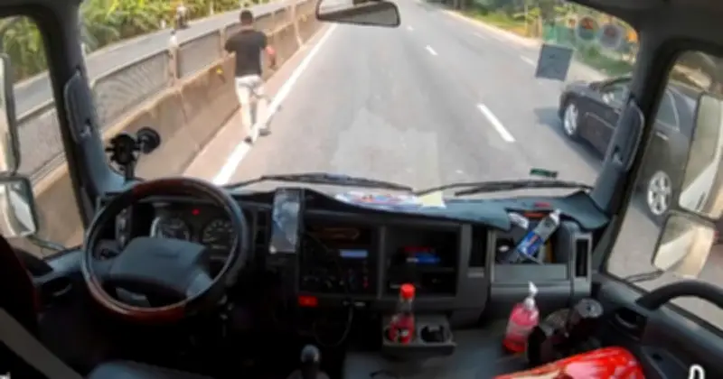 Tài xế Đà Nẵng lao qua dải phân cách cứu em bé, chia sẻ lo sợ bị phạt