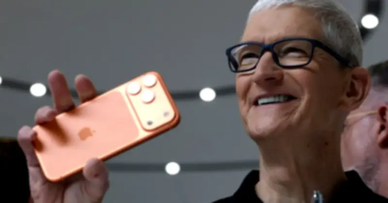 Tim Cook chính thức rời ghế CEO Apple sau 15 năm, John Ternus tiếp quản từ tháng 9