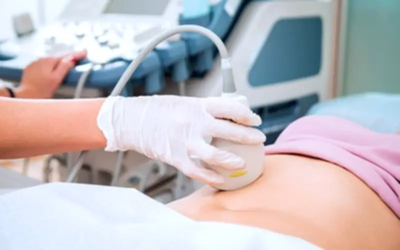 Tiết lộ giới tính thai nhi có thể bị phạt 15 triệu đồng, nam sinh lớp 10 dũng cảm cứu người
