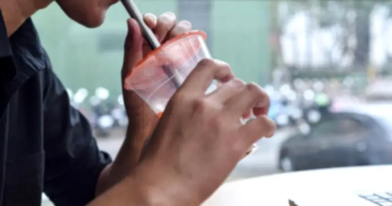 Tiểu đường trẻ hóa: Công nhân 32 tuổi mắc bệnh do thói quen uống nước ngọt mỗi ngày