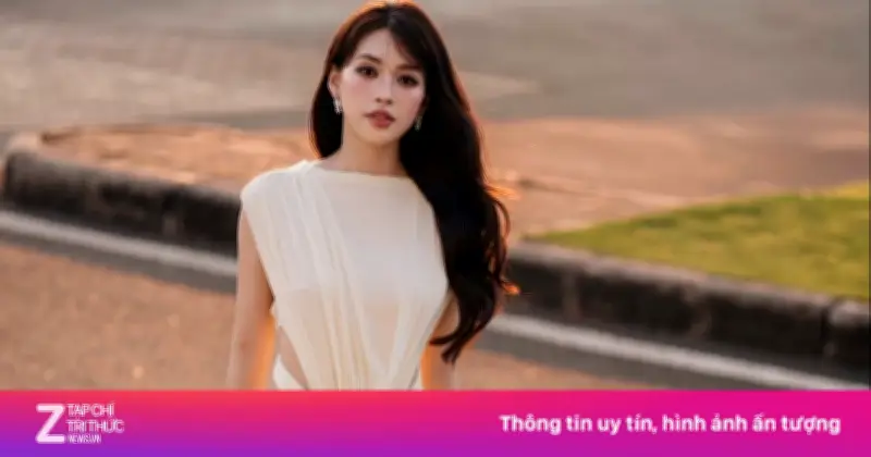 Tiểu Vy gây chú ý với nhan sắc và vóc dáng nổi bật trong bộ ảnh mới