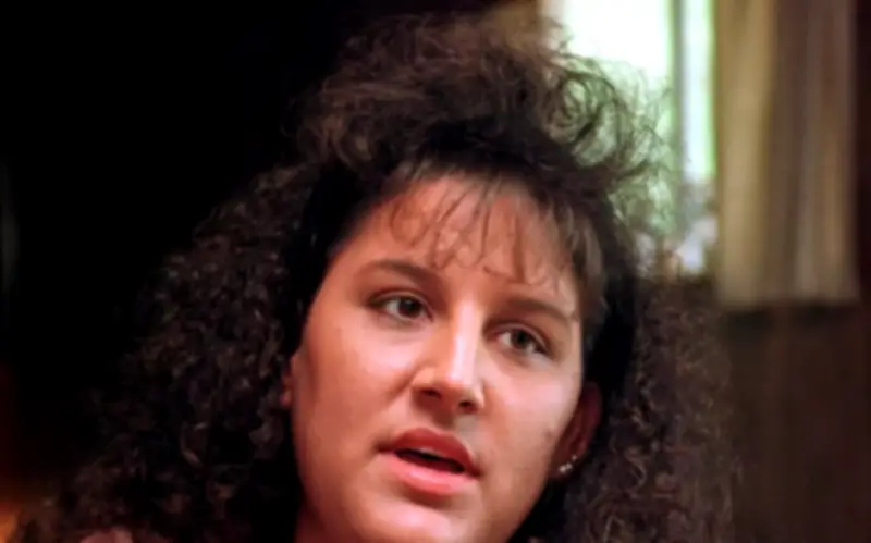 Tấm vé số định mệnh: Nữ phục vụ trúng 10 triệu USD và chuỗi bi kịch không ngờ