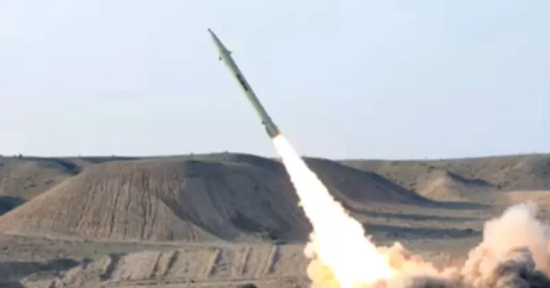 Tên Lửa Đạn Đạo Và Hành Trình: Ranh Giới Mỏng Manh Trong Chiến Lược Quân Sự