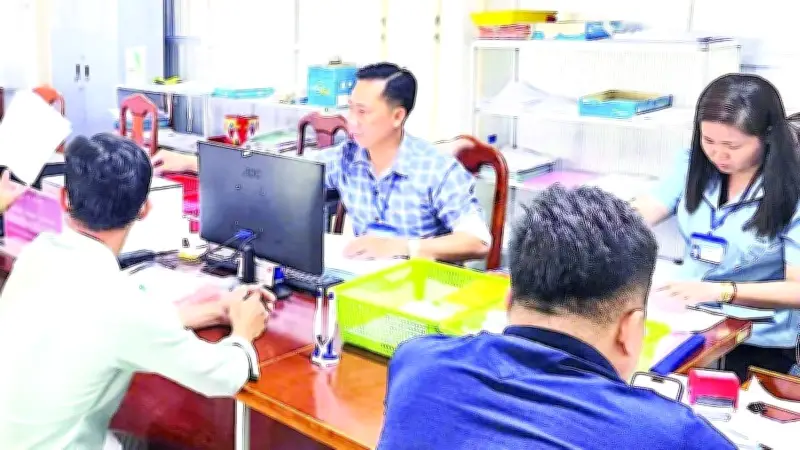 Tân Thuận Cà Mau: Quá tải nhân sự trầm trọng tại trung tâm hành chính công