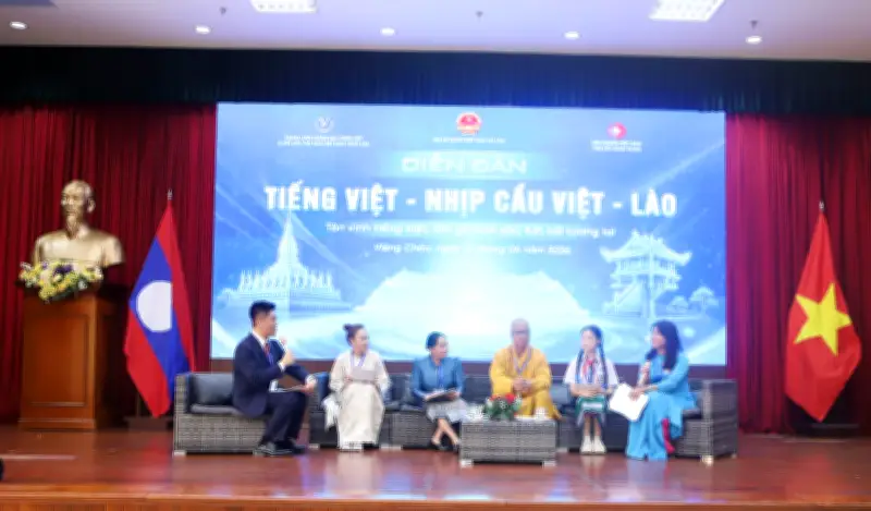 Tôn vinh tiếng Việt: Nhịp cầu gắn kết Việt Nam - Lào