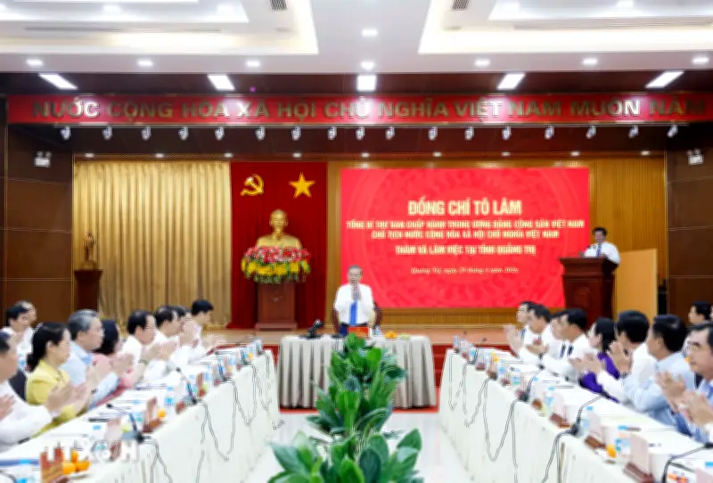 Tổng Bí thư, Chủ tịch nước làm việc với Ban Thường vụ Tỉnh ủy Quảng Trị