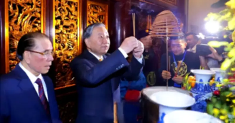Tổng Bí thư, Chủ tịch nước Tô Lâm dâng hương Giỗ Tổ Hùng Vương: 'Nếu đồng lòng, nhất định sẽ đến đích'