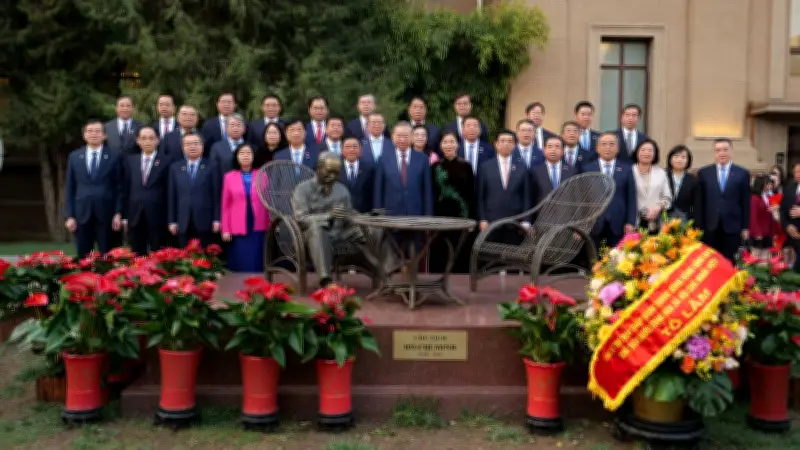 Tổng Bí thư Tô Lâm gặp gỡ cộng đồng người Việt tại Trung Quốc, khích lệ đoàn kết và đóng góp