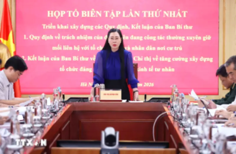 Tăng cường mối liên hệ giữa đảng viên với tổ chức đảng và nhân dân nơi cư trú