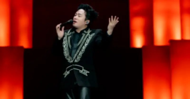 Tùng Dương phản bác so sánh AI với ca sĩ: 'Âm nhạc không phải bài toán hoàn hảo'