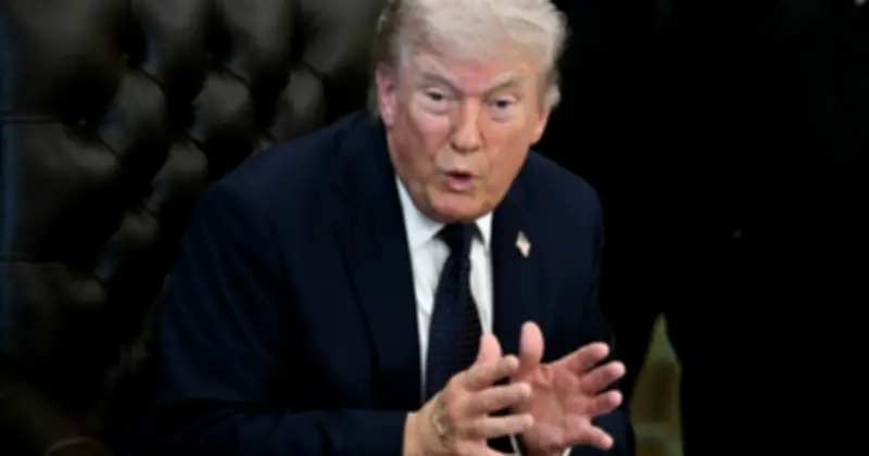 Tổng thống Trump thực hiện 175 giao dịch tài chính trong tháng trước