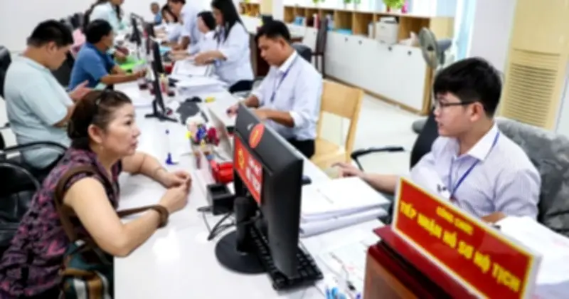 TP.HCM chuyển giao thẩm quyền chứng thực giao dịch tài sản cho văn phòng công chứng