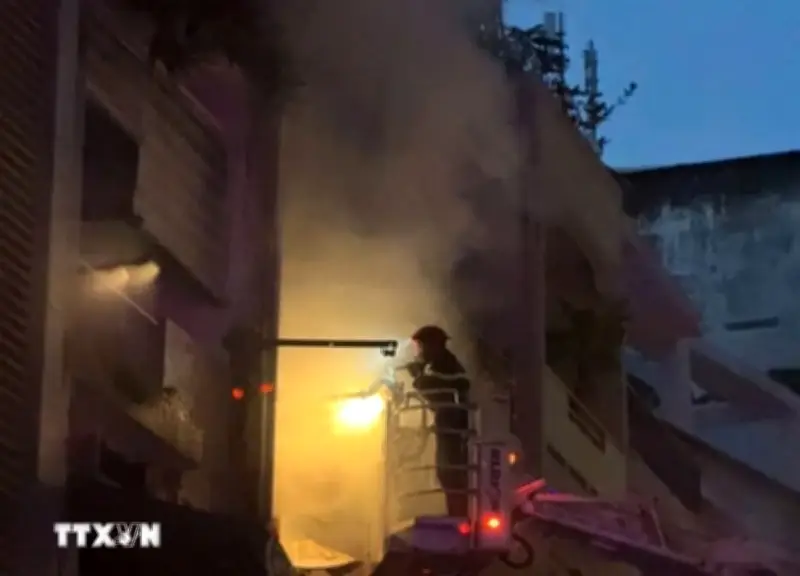 TP.HCM: Hóa hoạn nghiêm trọng tại dãy phòng trọ trong hẻm, nhiều người thương vong