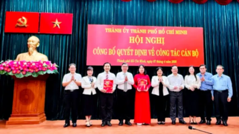 TP.HCM Điều Động Cán Bộ Trẻ Đảm Nhận Vị Trí Chủ Chốt Tại Mặt Trận Tổ Quốc Và Hội Chữ Thập Đỏ