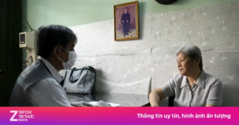 TP.HCM đồng loạt khám sức khỏe 15 triệu dân, bác sĩ vào tận hẻm thăm khám tại nhà