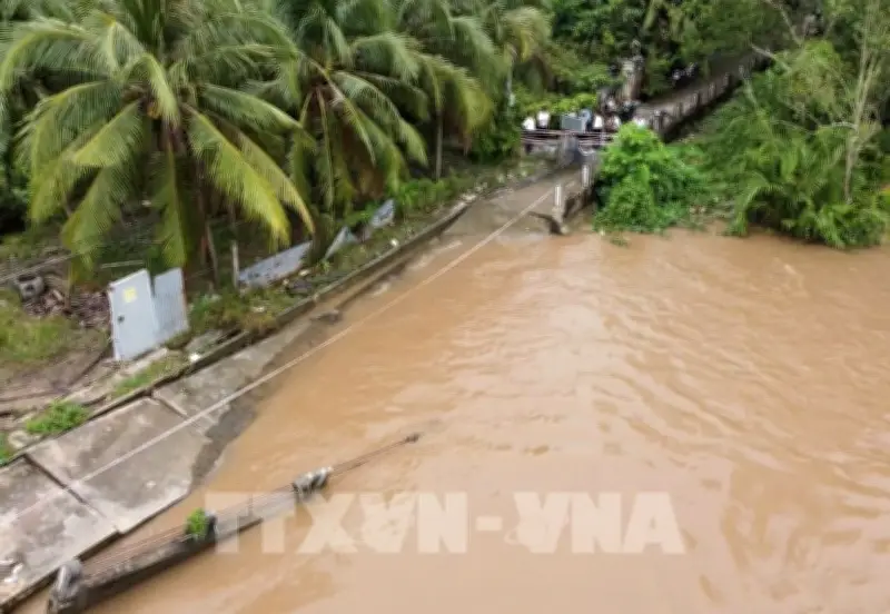 TP.HCM phát hiện 43 vị trí sạt lở bờ sông, kênh rạch nguy hiểm