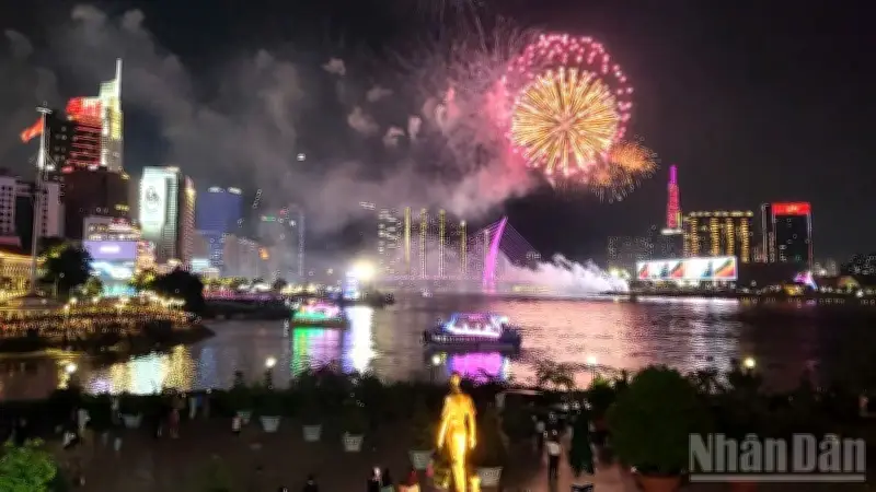 TP.HCM rộn ràng chuẩn bị loạt hoạt động kỷ niệm 30/4 và 1/5 năm 2026