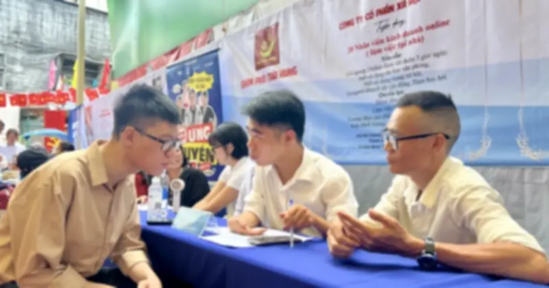 TP.HCM: Thị trường lao động quý 2/2026 cầu vượt cung, dự kiến 60.000-75.000 việc làm mới