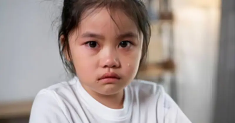 Trẻ 'não lụy bạn': Tình bạn quá lệ thuộc và cách xây dựng ranh giới lành mạnh