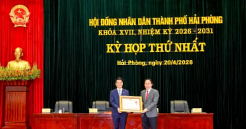 Trao Huân chương Lao động hạng Nhì cho Bí thư Thành ủy Hải Phòng