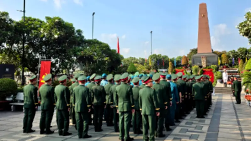 Tri ân anh hùng liệt sĩ tại Nghĩa trang TP.HCM