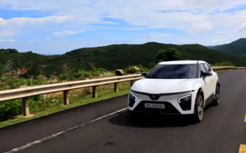 Trải Nghiệm VF 7: Từ Bỏ Xe Xăng Vì Cảm Giác Lái Vượt Trội Và Tiết Kiệm Chi Phí