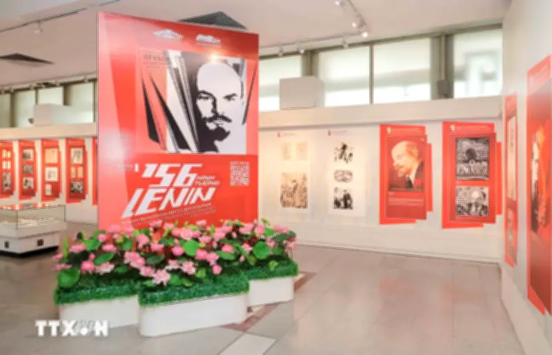Triển lãm chuyên đề giới thiệu 156 hình tượng chân dung lãnh tụ Lenin